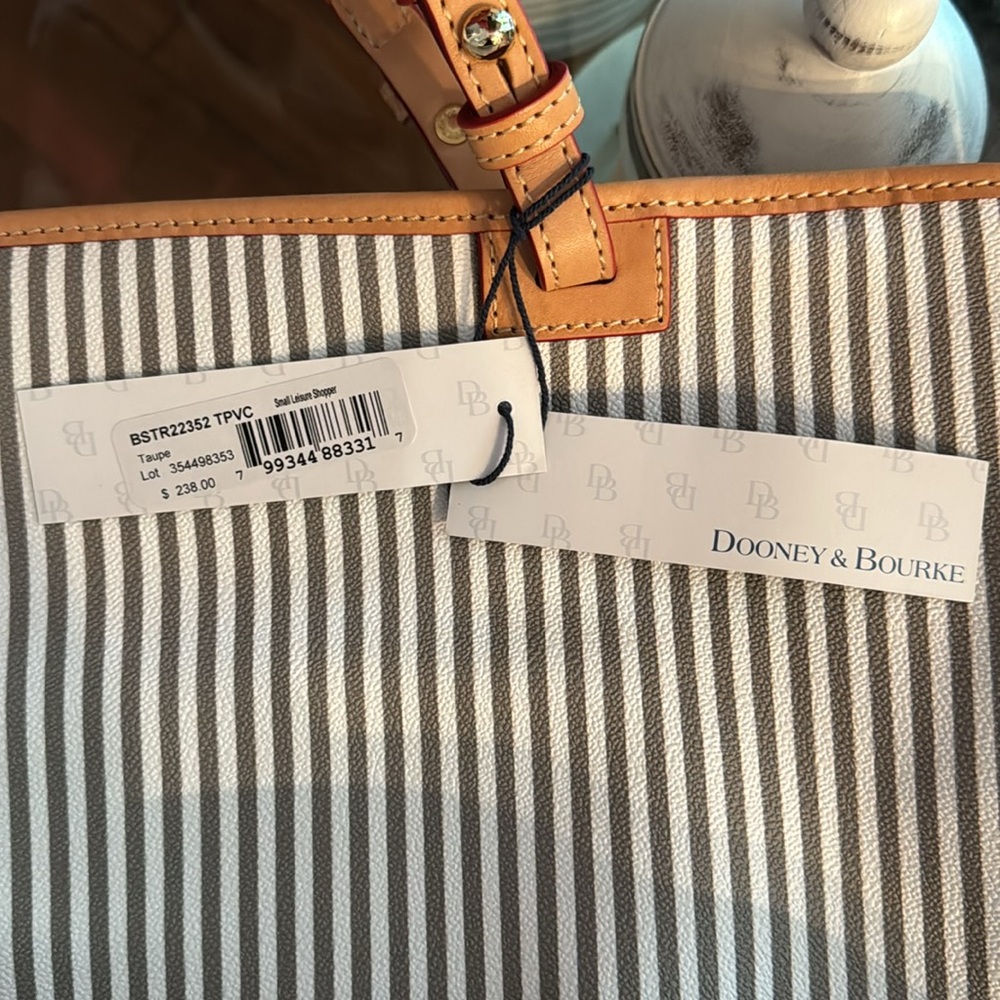 DOONEY & BOURKE Taupe Stripe Small Leisure Shopper Brand NEW w/Tags - Picture 10 of 12